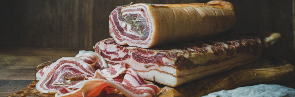 La ventrèche Basque ou poitrine, fleuron des charcuteries Basques